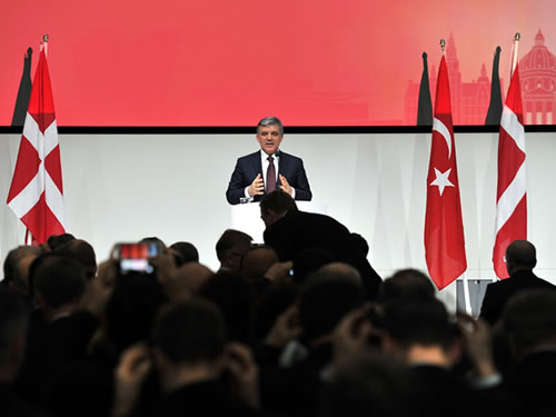 Cumhurbaşkanı Gül, Türk ve Danimarkalı İş Adamları ile Bir Araya Geldi